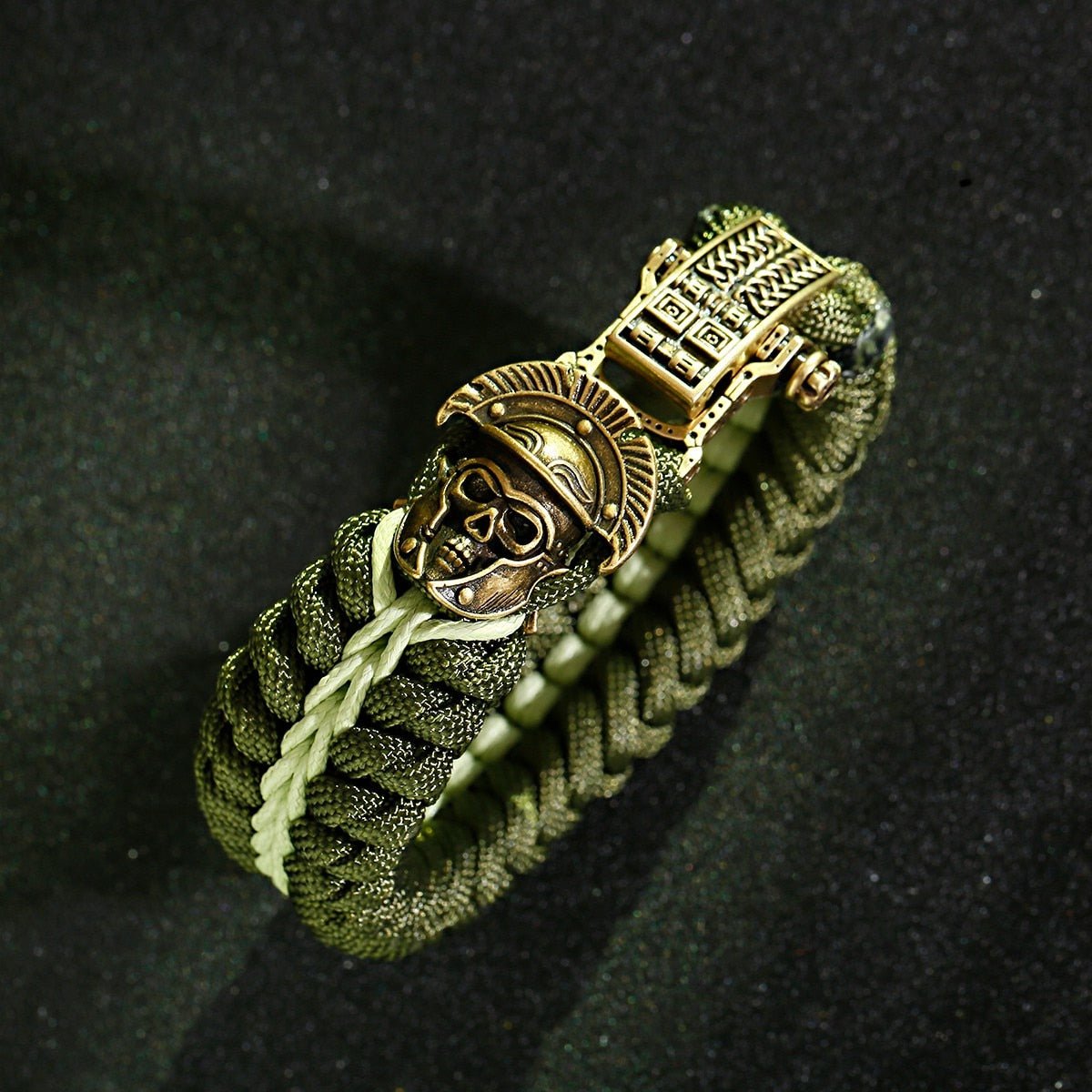 Bracelet de Survie en Paracorde Avec Tête de Mort et Casque de Gladiateur Mccoy - Mon Bracelet Homme