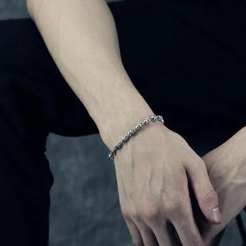 Bracelet Fin Tête De Mort en Argent Homme - Mon Bracelet Homme
