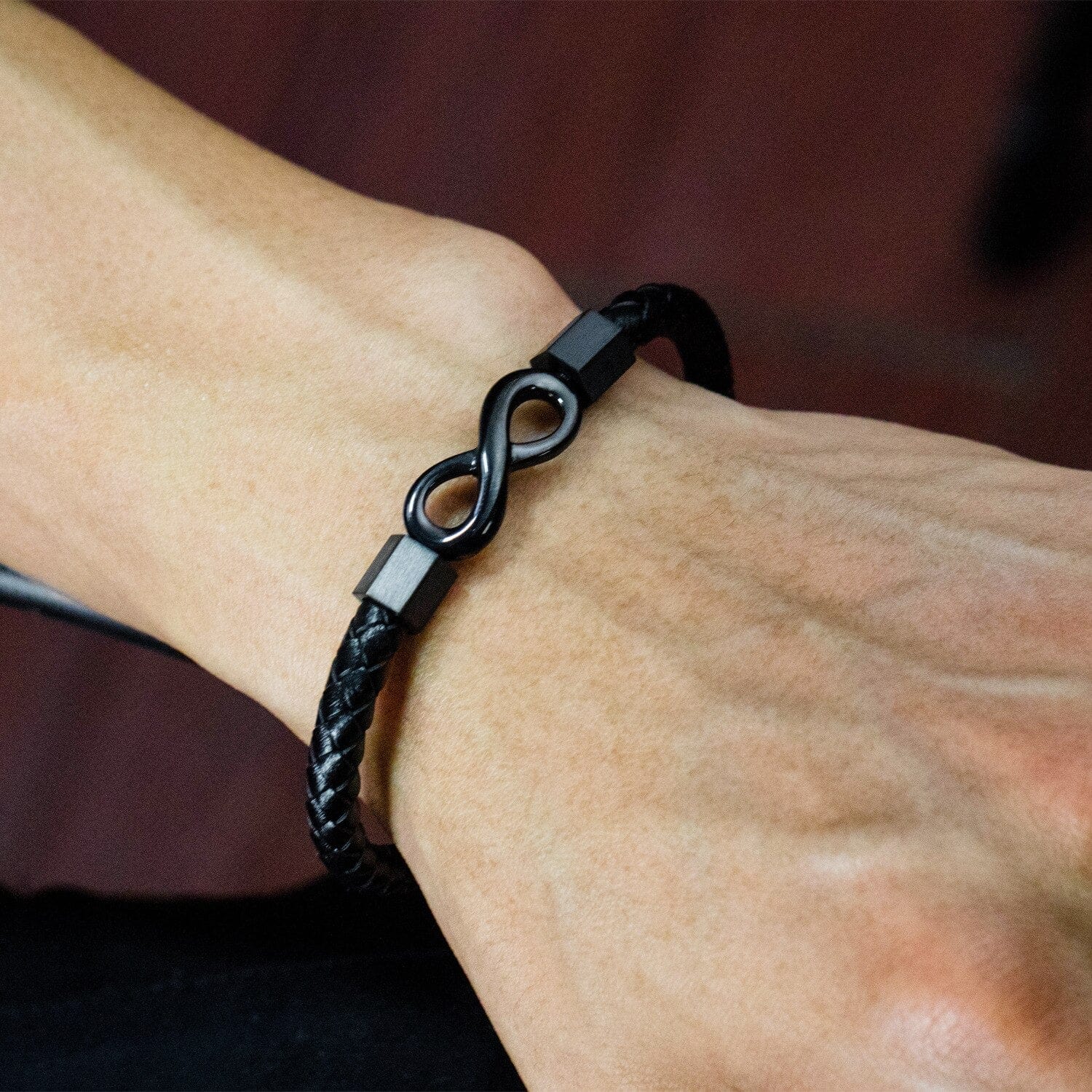 Bracelet Infini Aimanté en Cuir Noir Tressé pour Homme - Mon Bracelet Homme