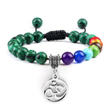 Bracelet Chakra en Perles Vertes avec Symbole Aum Argenté Réglable