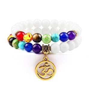 Bracelet Chakra Homme En Perles Blanches avec Symbole Bouddhiste Aum Doré - Mon Bracelet Homme