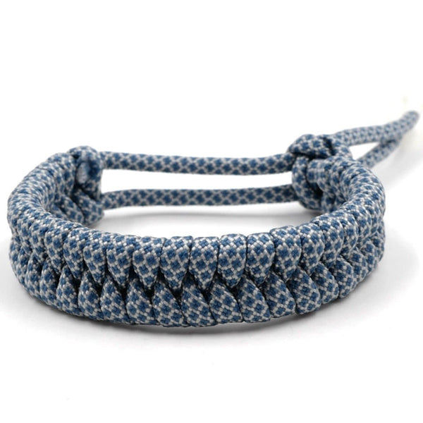 Cordon Paracorde -corde de parachute- 2 mm Bleu Marine/Blanc x1m Cordon Paracorde -corde de parachute- 2 mm Bleu Marine/Blanc x1m